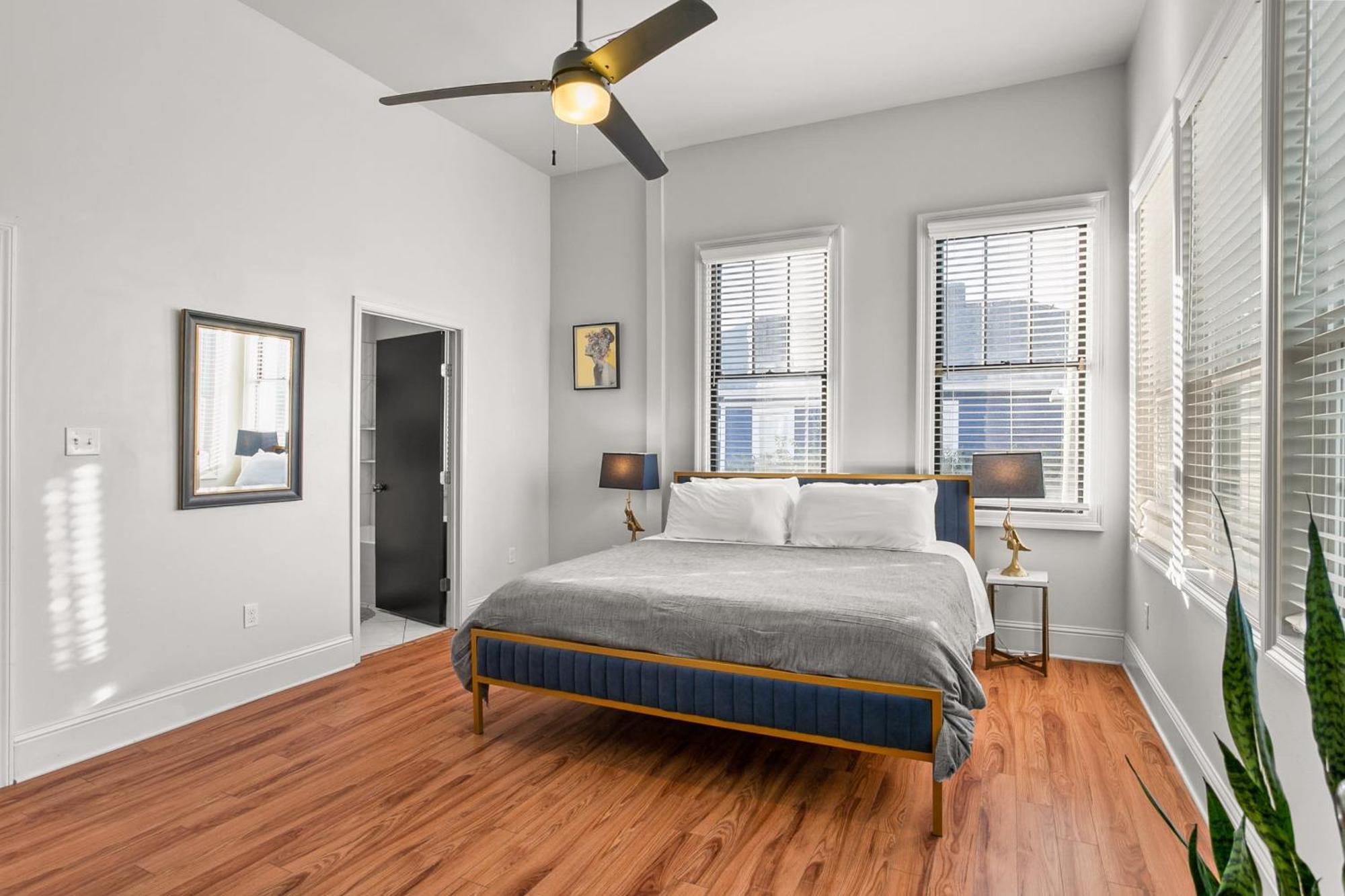 Apartment Stunning 2-bedroom Garden District Newly Renovated